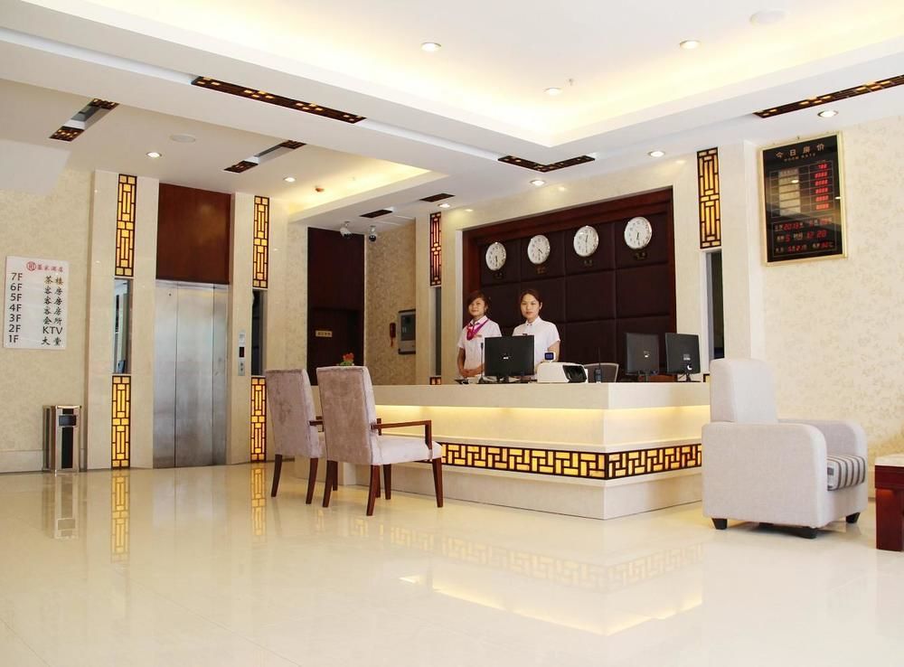 Chengdu Ronghome Hotel Esterno foto