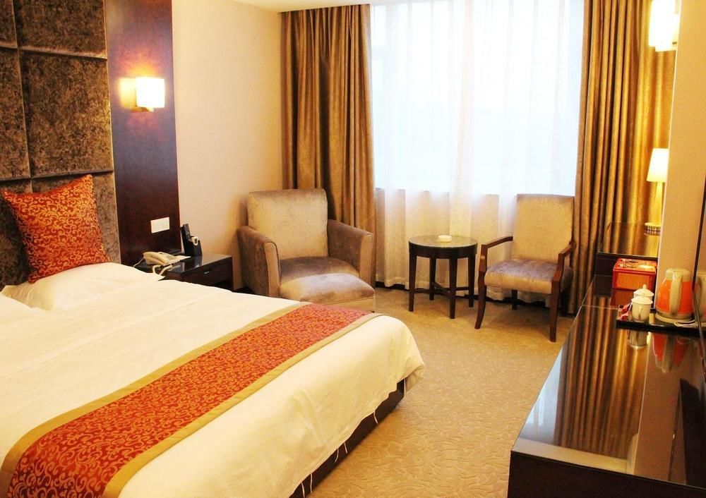 Chengdu Ronghome Hotel Esterno foto