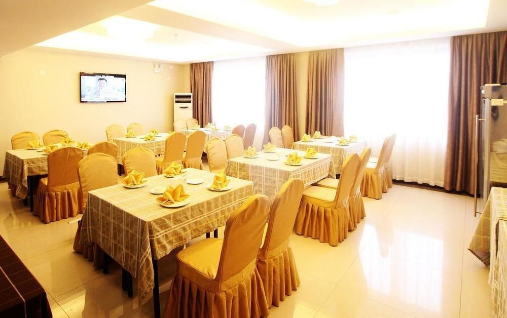 Chengdu Ronghome Hotel Esterno foto